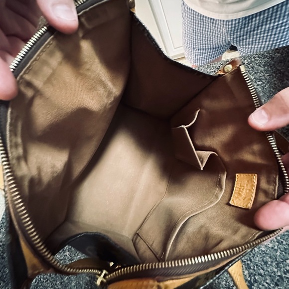 Louis Vuitton Popincourt Haut Tote Bag - Picture 13 of 16